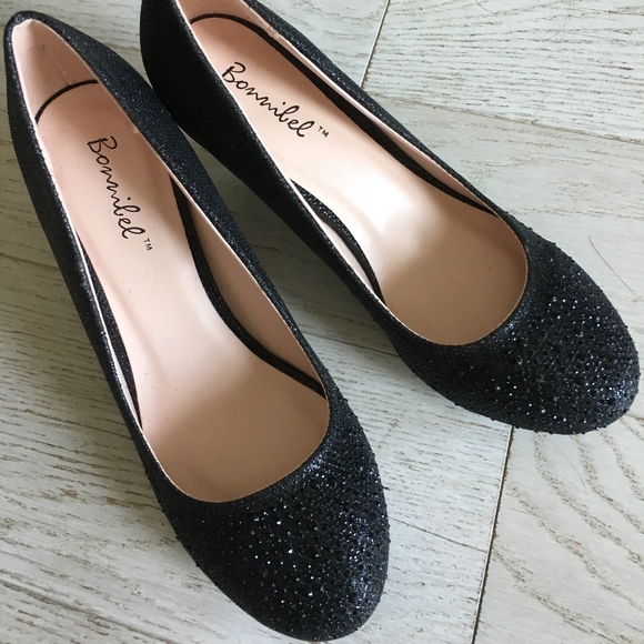 NWOT Bonnibel Sparkly Pumps - Picture 1 of 4